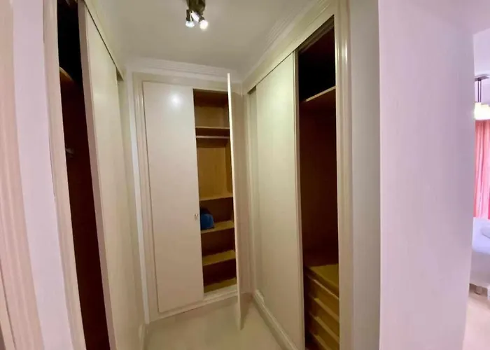 Chicflat Avenida Espana. Ideal Familias *